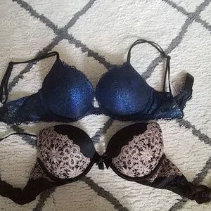2 Victoria secret push up bras size 34 c